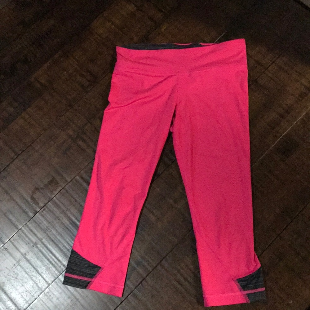 Capri length Under Armour workout pants